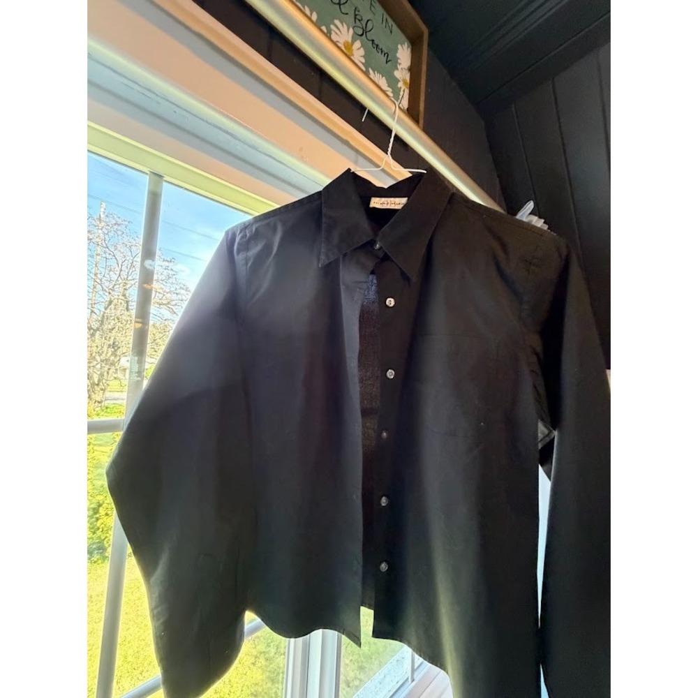 VTG Women's 97% Cotton Classic Button up Blouse by sarah b studio Size Medium